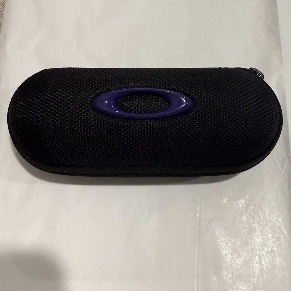 Oakley Soft Vault Sunglass Case Black Zippered Purple Logo